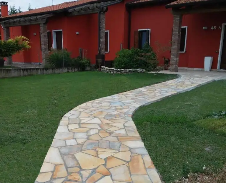 Pavage en pierre Naturelle décorative en quartzite du Bénin